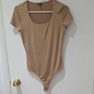 Express Camel Short Sleeve Bodysuit